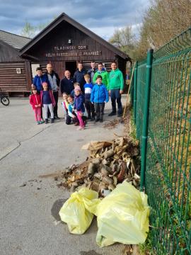Zahvala pri čistilni akciji v občini Straža 5